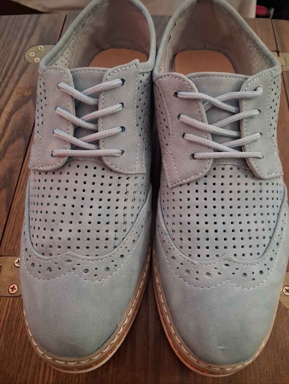 WANTED Oxford Perforated Leather Sneakers Light Blue & Brown Womens Size 10